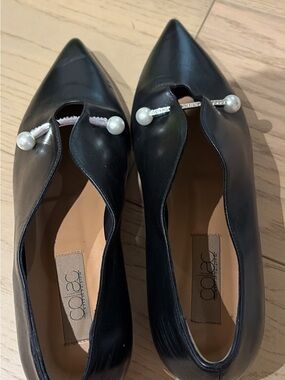 Black Pointed Pearl-Accent Flats